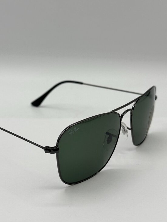 Ray-Ban RB3136 004 Caravan Sunglasses Gunmetal Frame with Green G-15 Lens main image 9